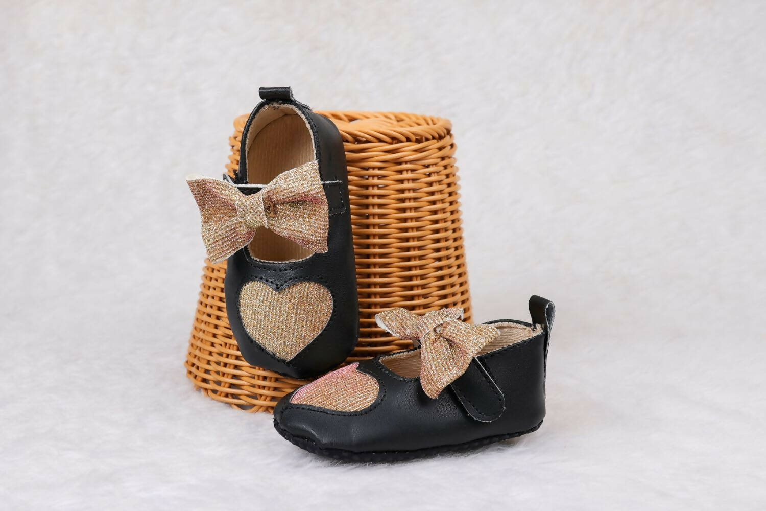 Tiny Bugs Girls Heart Bow Detailing Booties - Black & Gold - Distacart