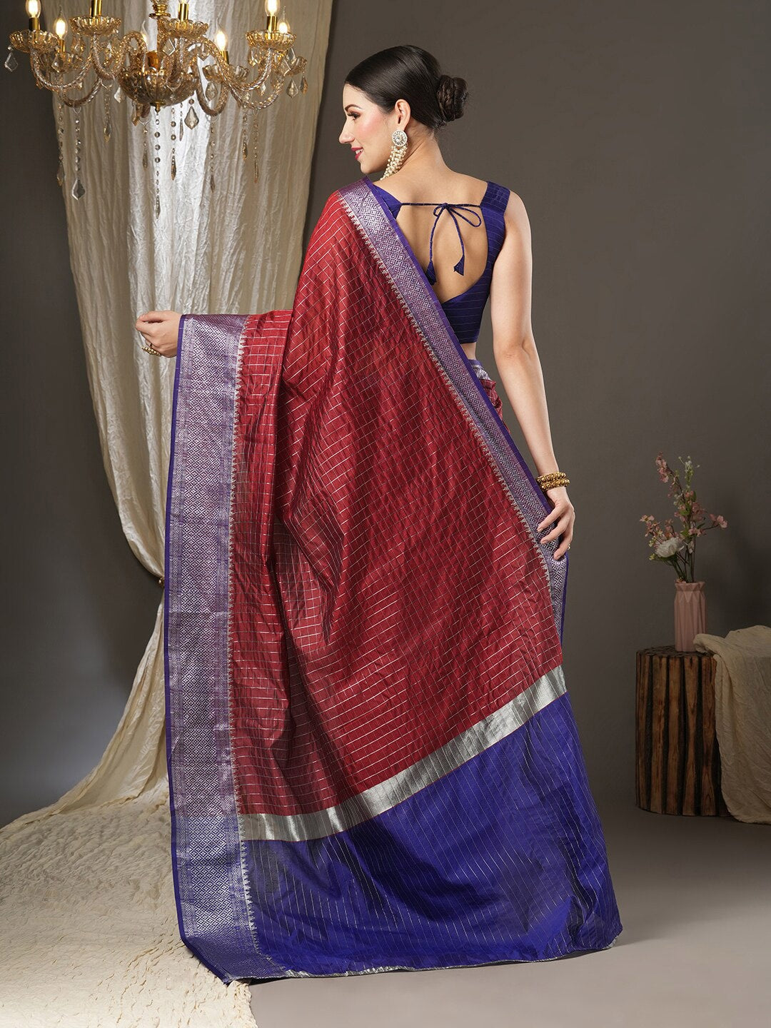 Saree Mall Checked Zari Festive Sarees - Distacart