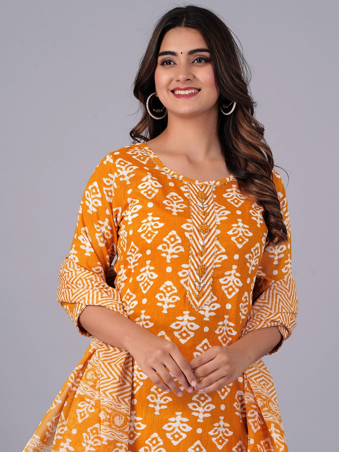 Kalini Floral Printed Gotta Patti Straight Kurta With Trousers & Dupatta - Distacart
