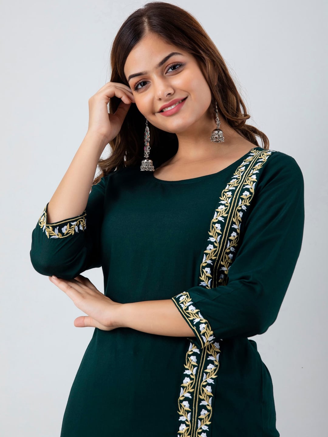 Kalini Women Green Ethnic Motifs Embroidered Panelled Thread Work Kurta with Trousers - Distacart