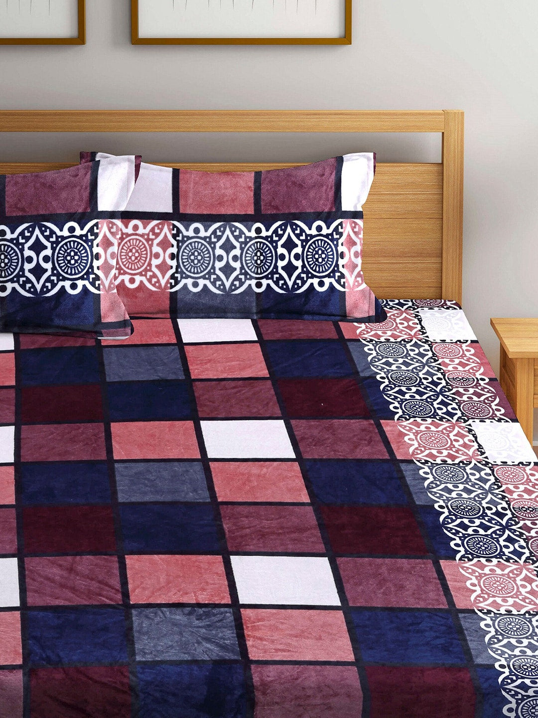 Stylespace by Isha Pink Geometric 300 TC Warm Velvet King Bedsheet & 2 Pillow Covers - Distacart