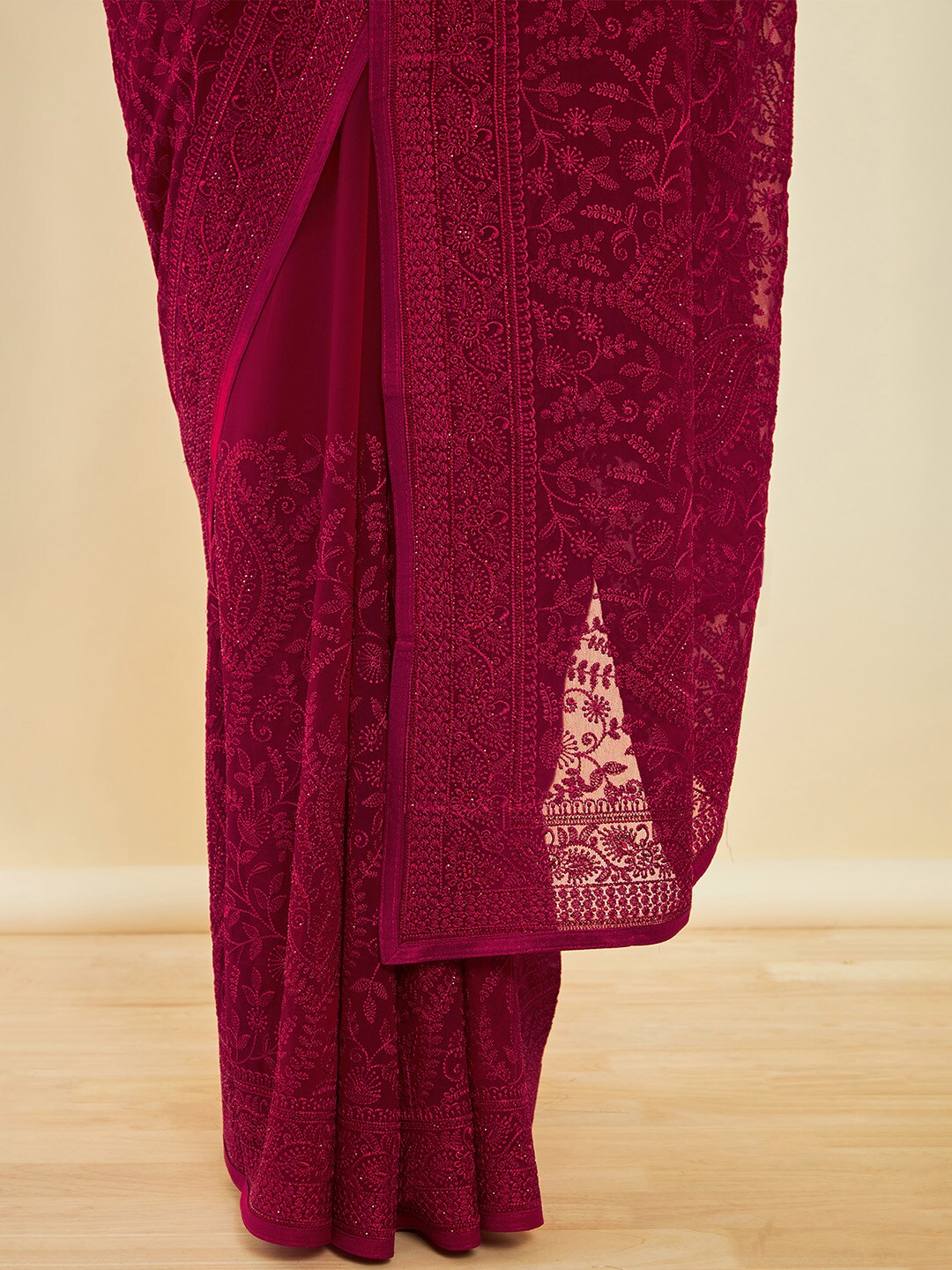Soch Floral Embroidered Saree - Distacart