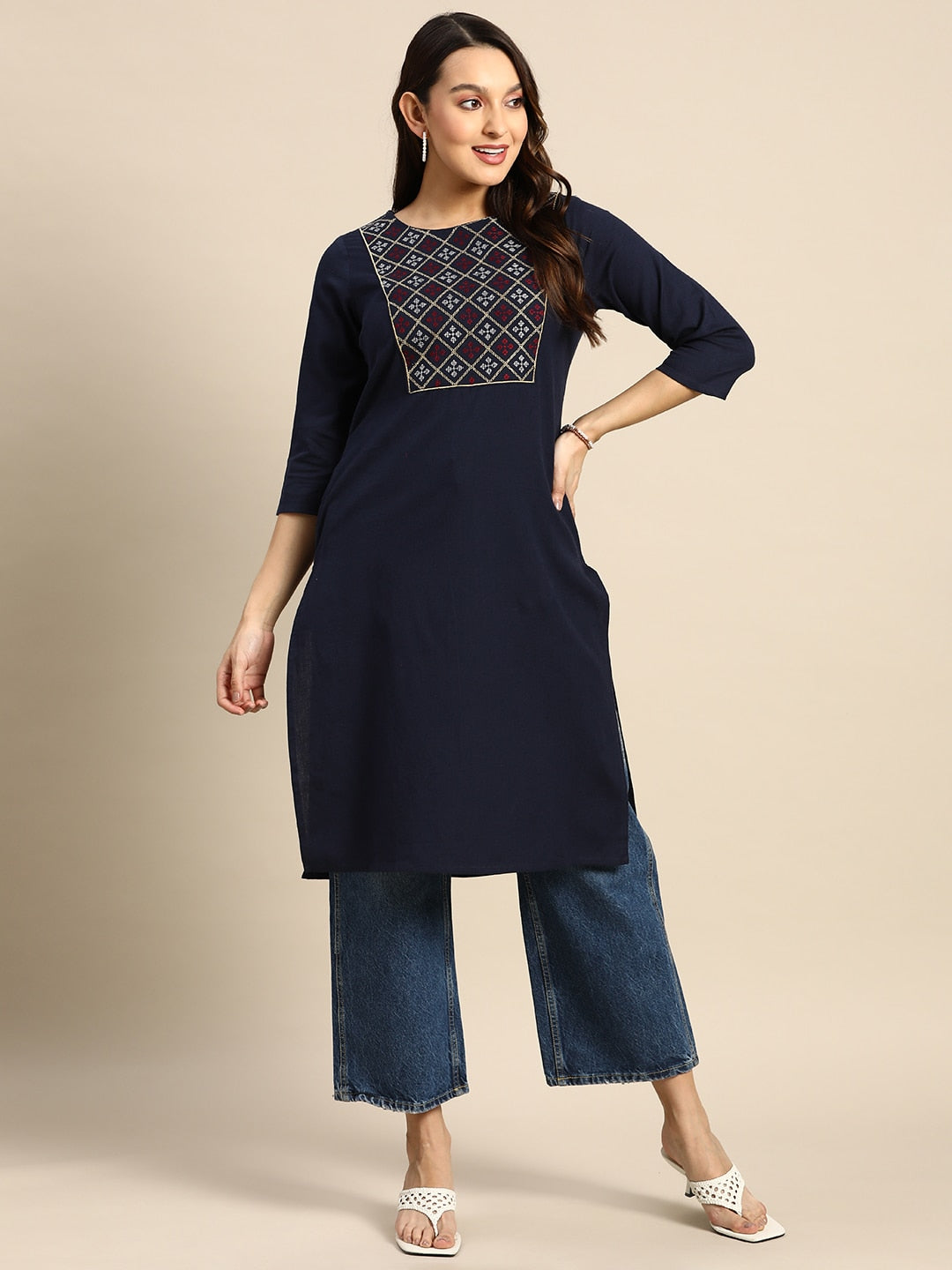 Sangria Women Geometric Yoke Design Kurta - Distacart