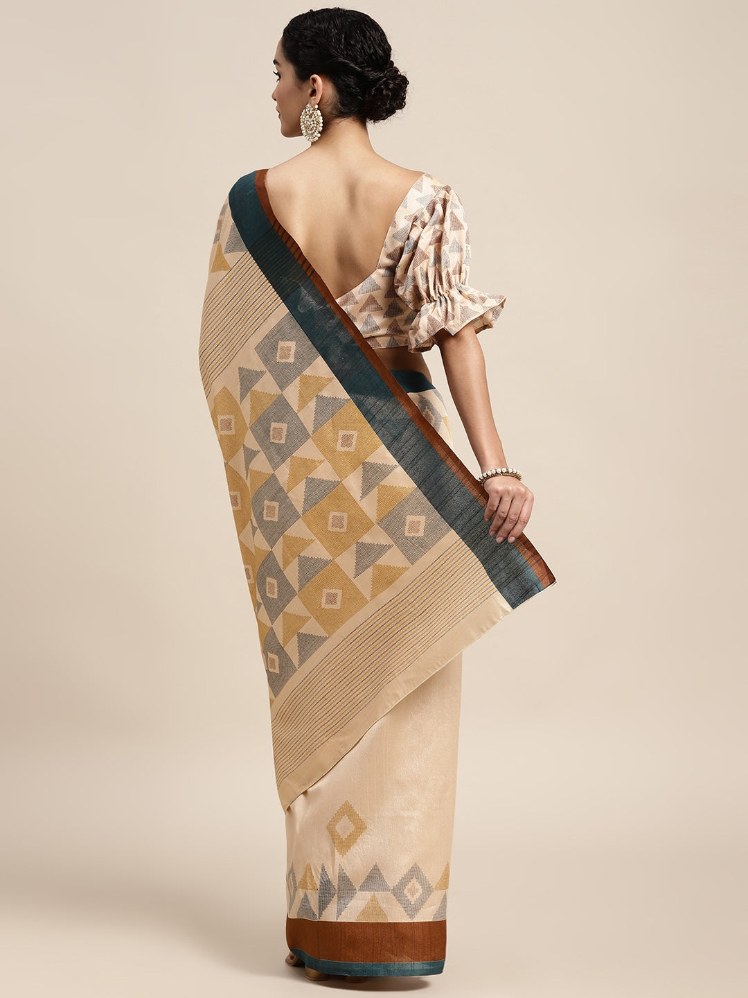 Saree Mall Beige & Brown Geometric Printed Taant Sarees - Distacart