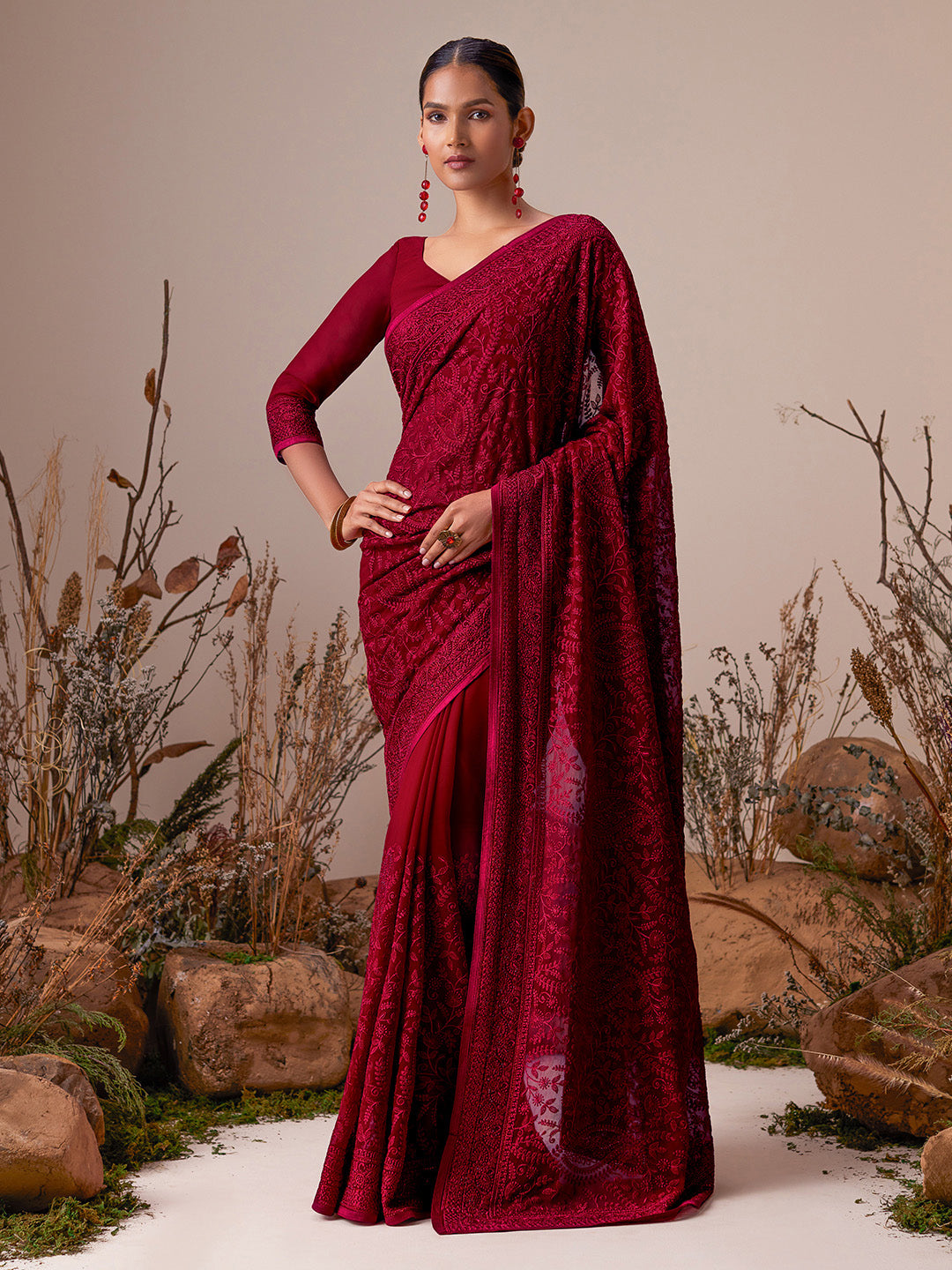 Soch Floral Embroidered Saree - Distacart