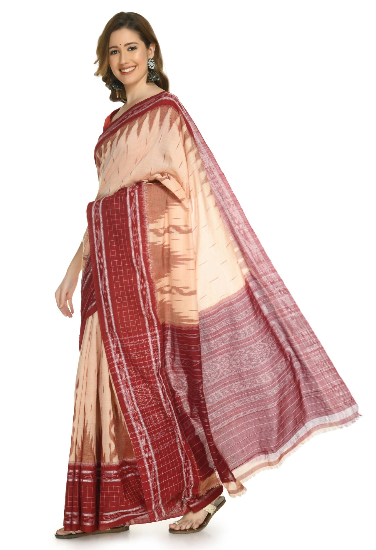 Vamika Sambalpuri Ikat Cotton Scot Dali Tasrite & Maroon Saree - Distacart