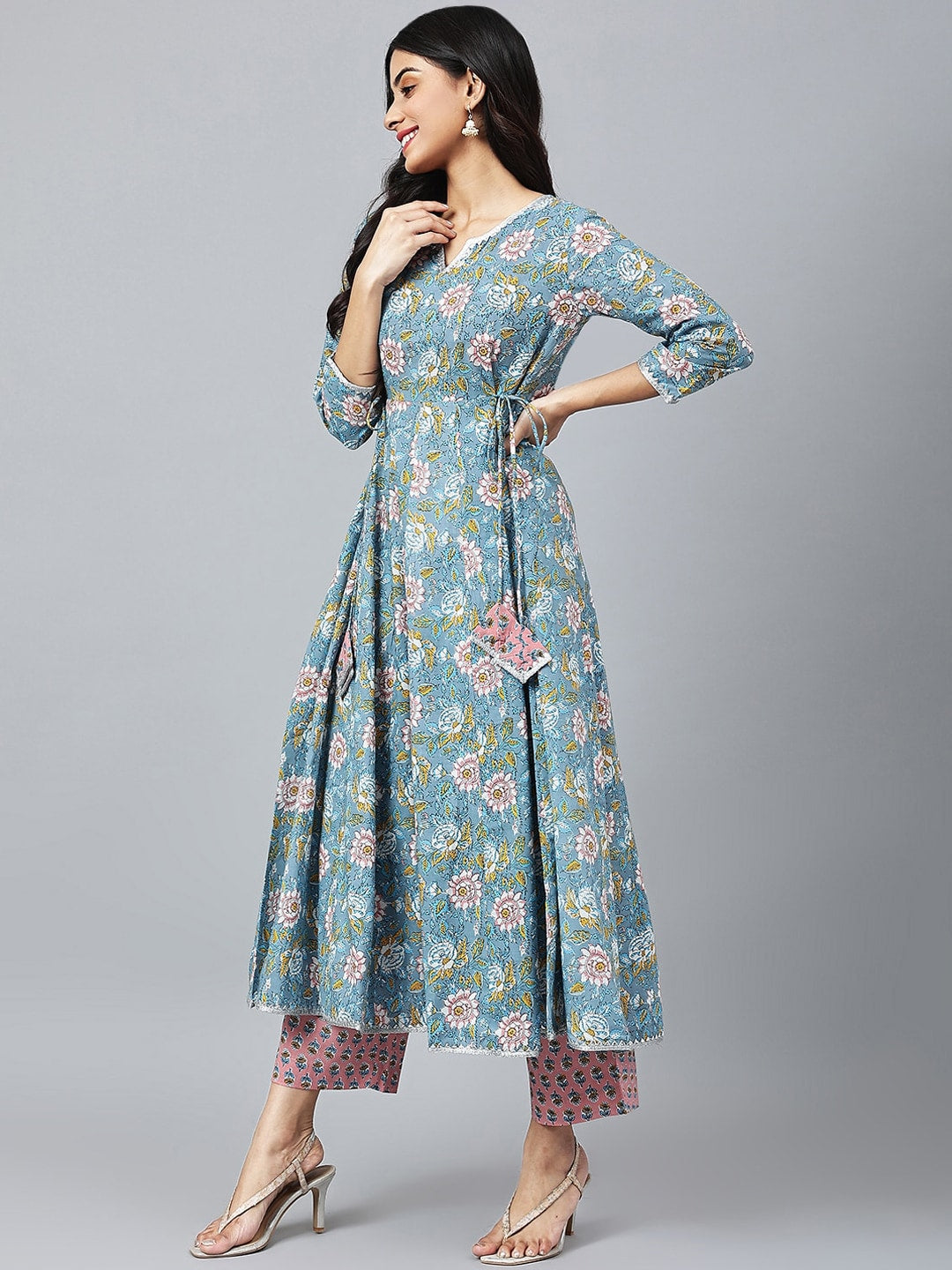 Khushal K Women Floral Printed Gotta Patti Pure Cotton Kurta with Palazzos & Dupatta - Distacart