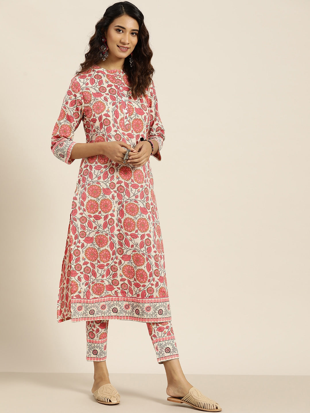 Sangria Women Off White & Peach-Coloured Floral Print Straight Cotton Kurta with Trousers - Distacart