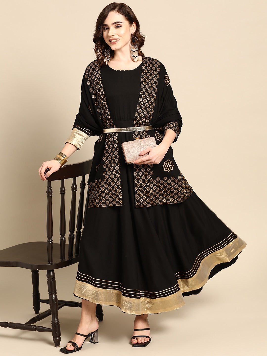 Sangria Women Black & Gold-Toned Gotta Patti Kurta - Distacart