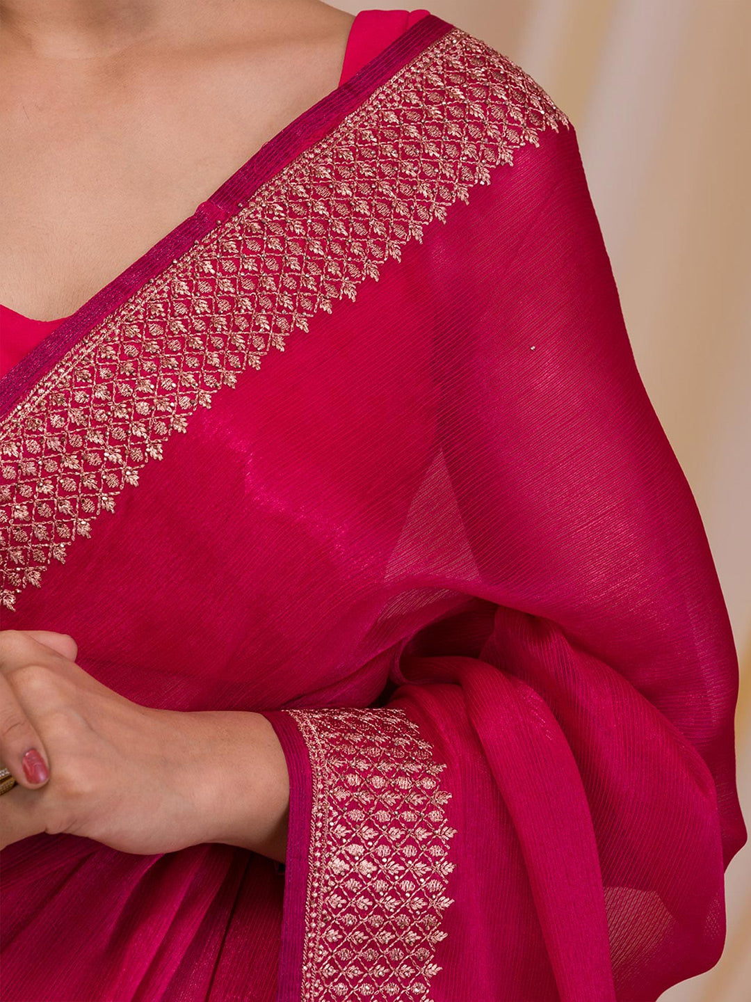 Koskii Embellished Bordered Saree - Distacart