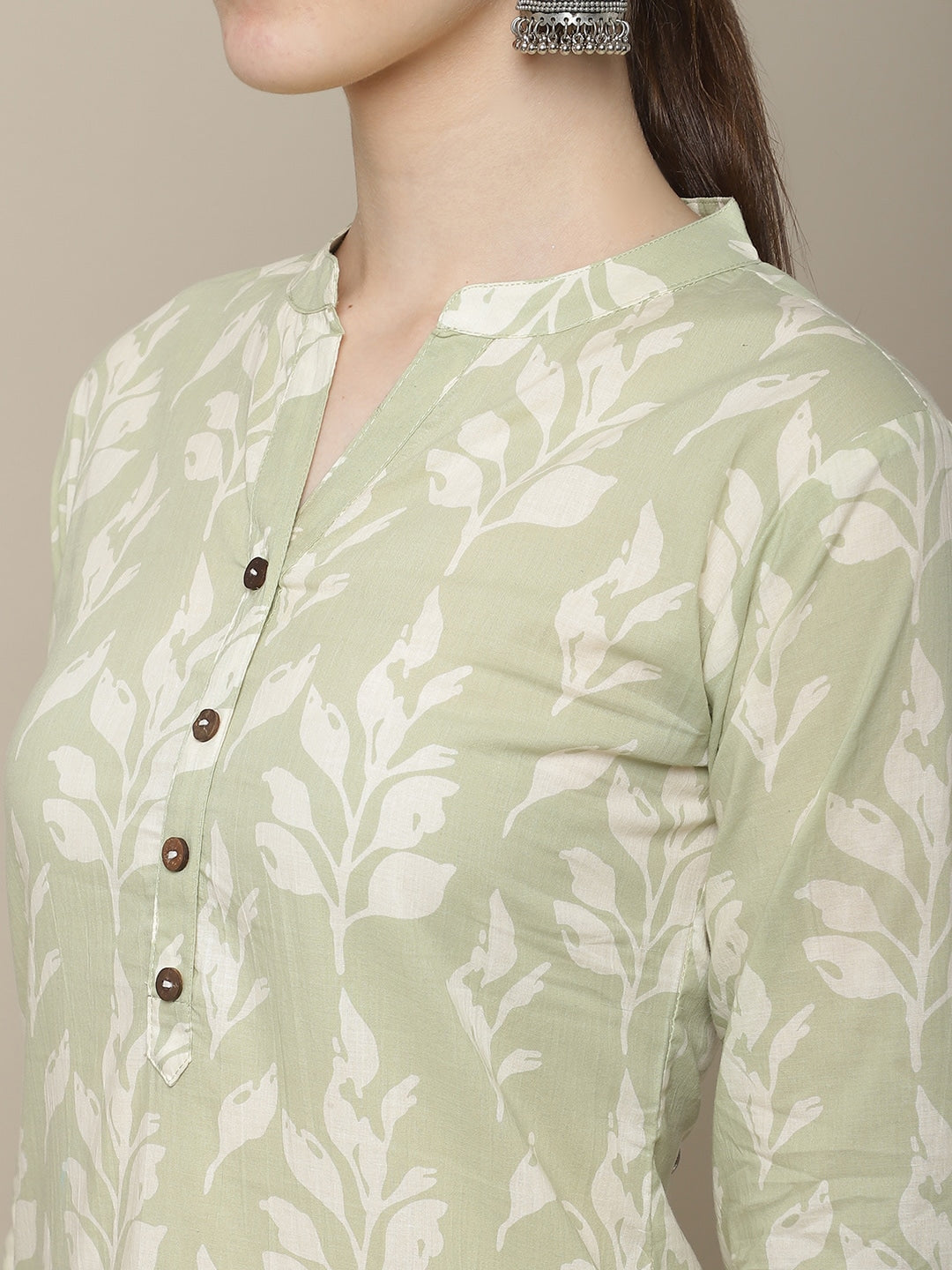 Sangria Women Olive Green & Off White Floral Printed Kurta - Distacart