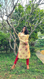 Thumbnail for Jompers Women Yellow & Red Floral Printed Kurta - Distacart