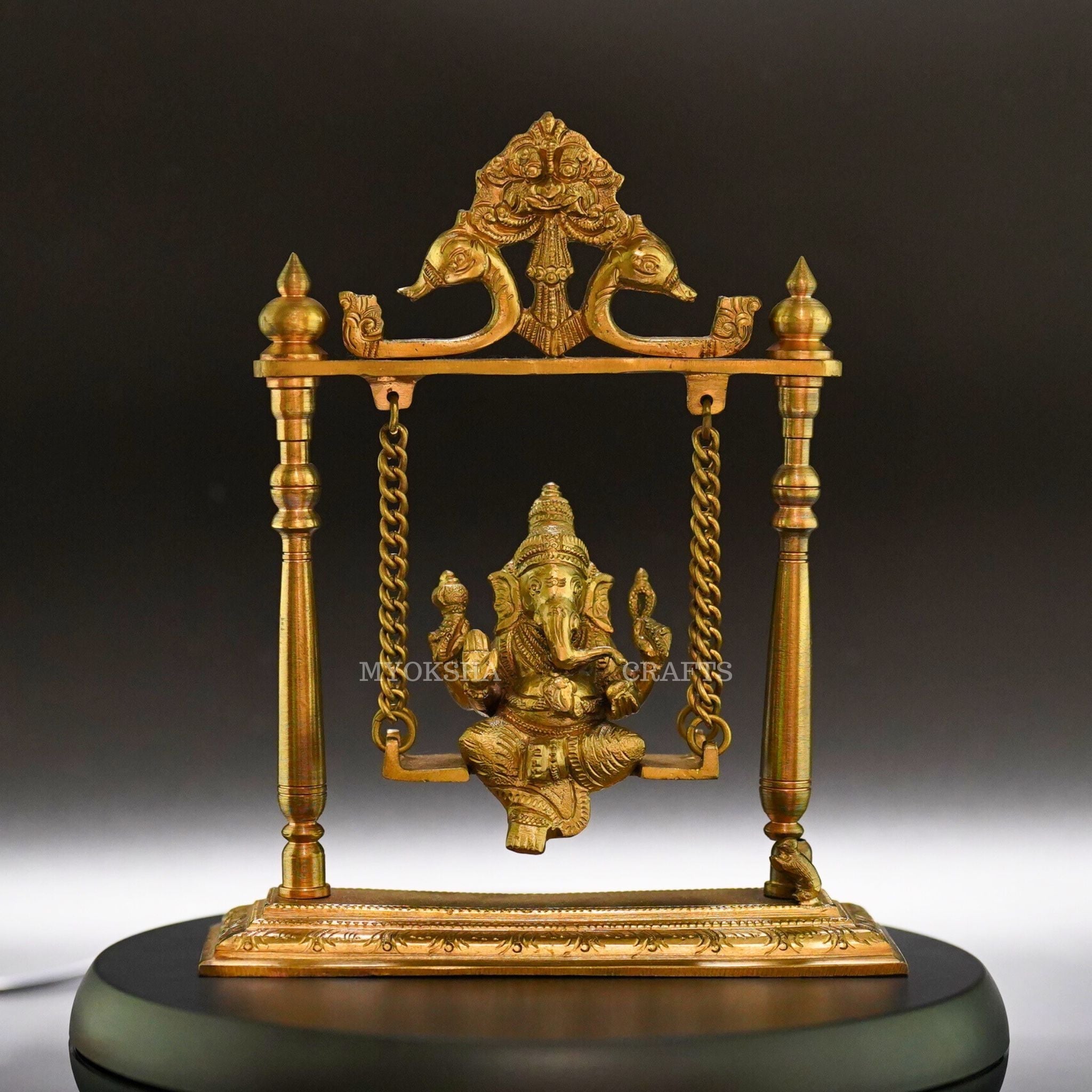 Jhula Ganesha Idols - An Emblem of Divine Blessings for Homes - 1