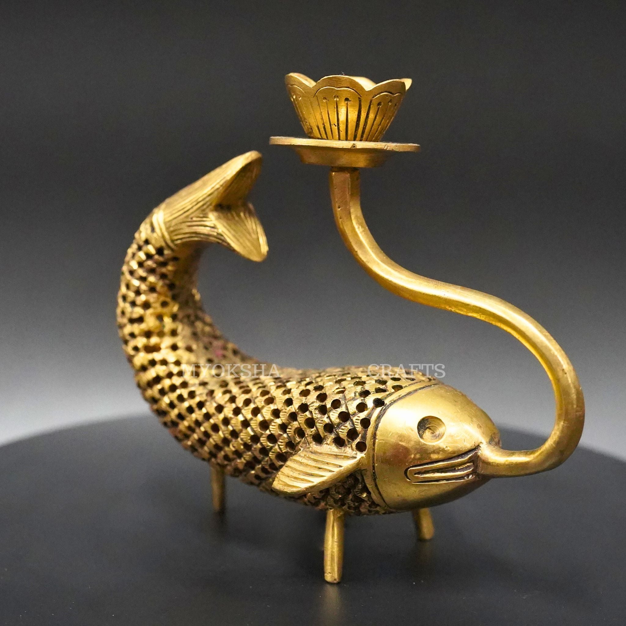 Brass Fish Candle Stand: Coastal Charm for Homes - 1
