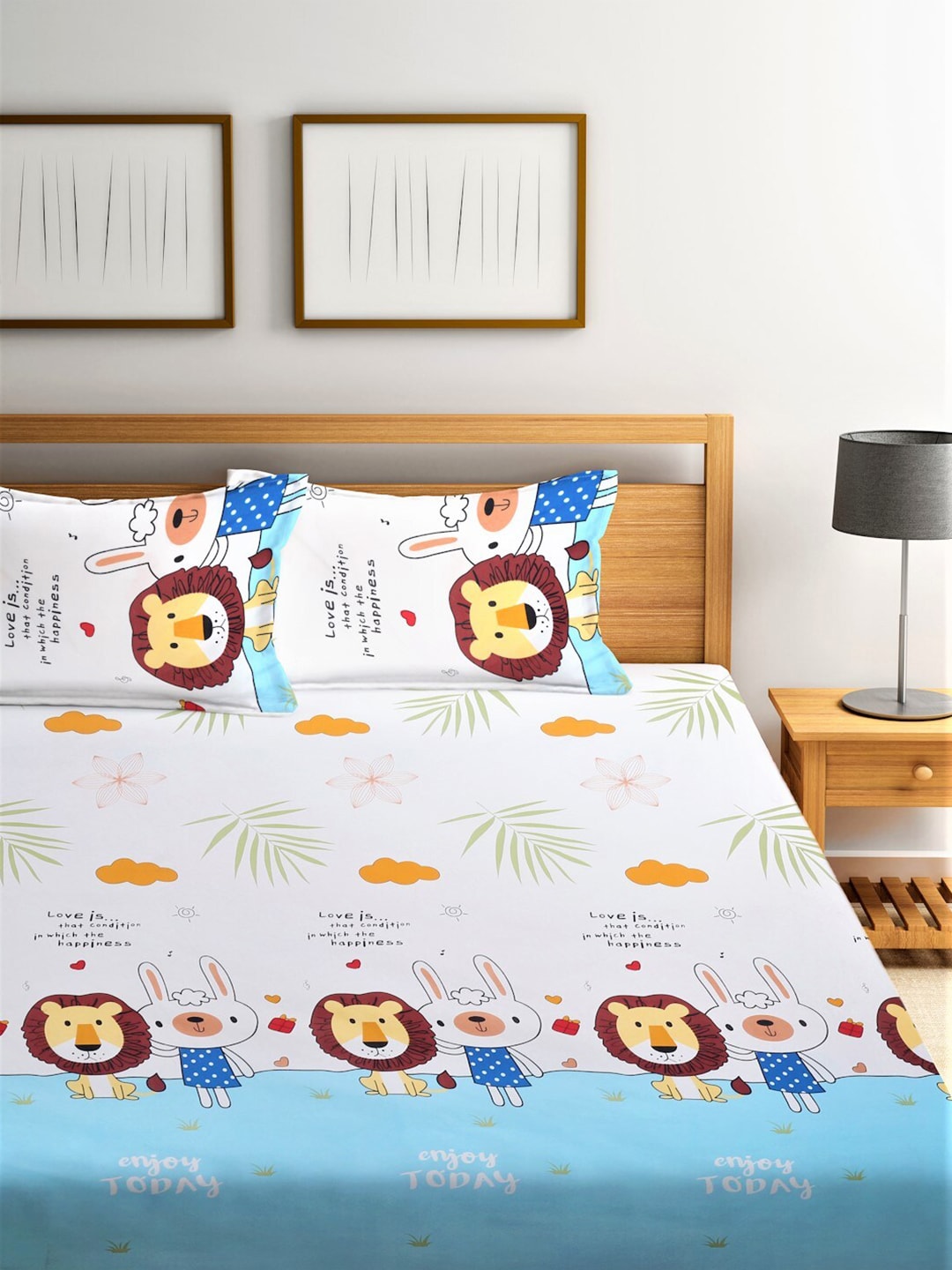 Home Sizzler White & Blue Printed 210 TC Double Bedsheet With 2 Pillow Covers - Distacart