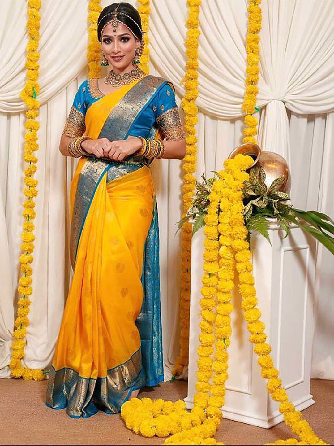 Kalini Ethnic Motifs Woven Design Zari Silk Cotton Banarasi Saree - Distacart