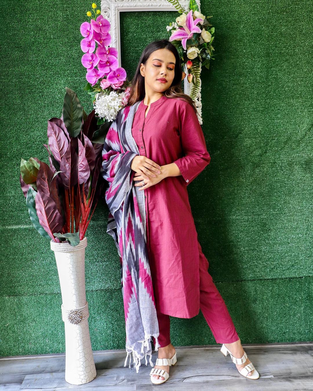 Jompers Women Maroon & Grey Solid Kurta with Trousers & Dupatta - Distacart