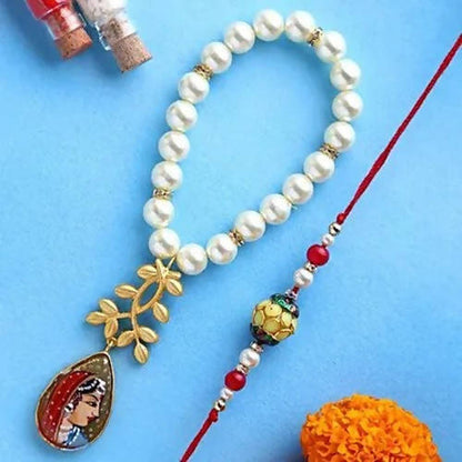Folk Style Lumba Rakhi Set & Kaju Rolls Box online