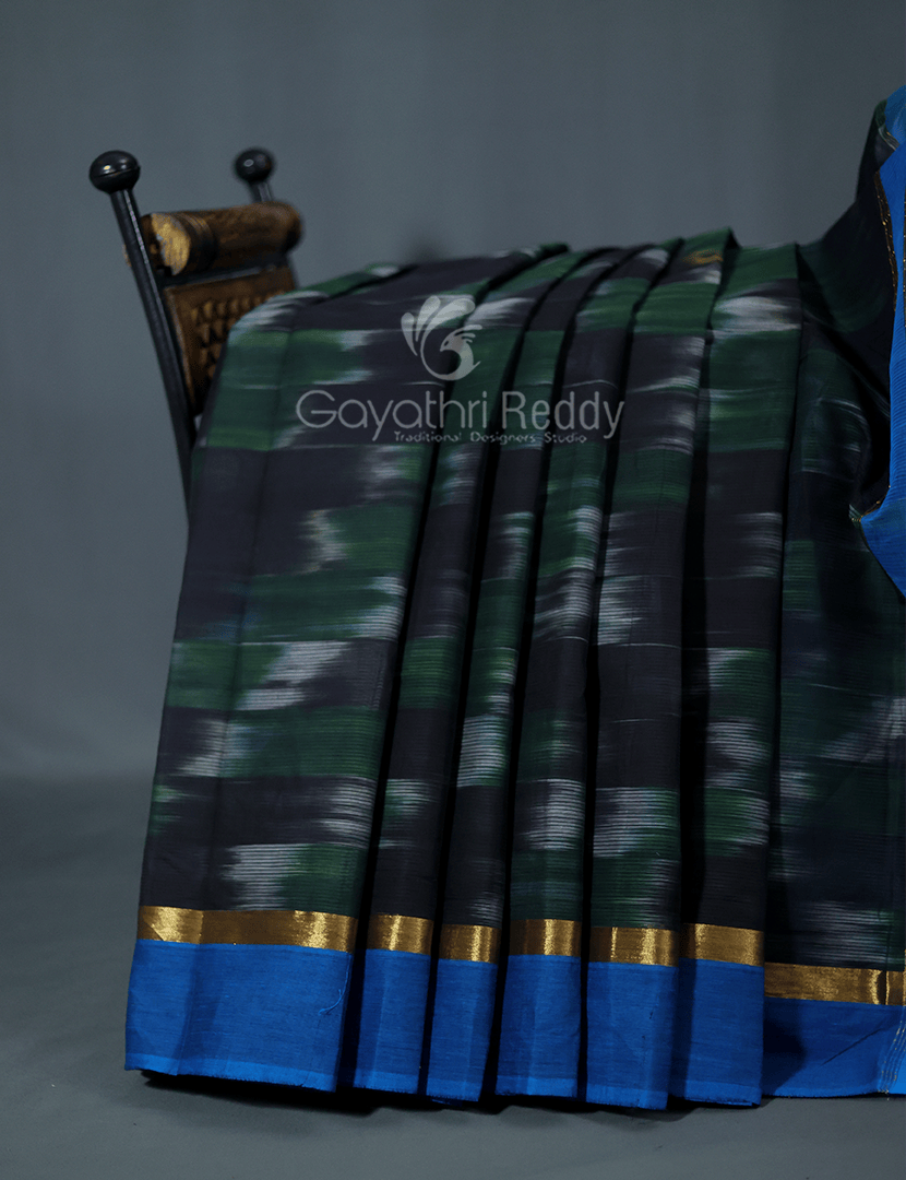 Dual Shades of Black And Bottle Green Mangalagiri Ikkat Cotton Saree By Gayathri Reddy Designer Studio - Distacart