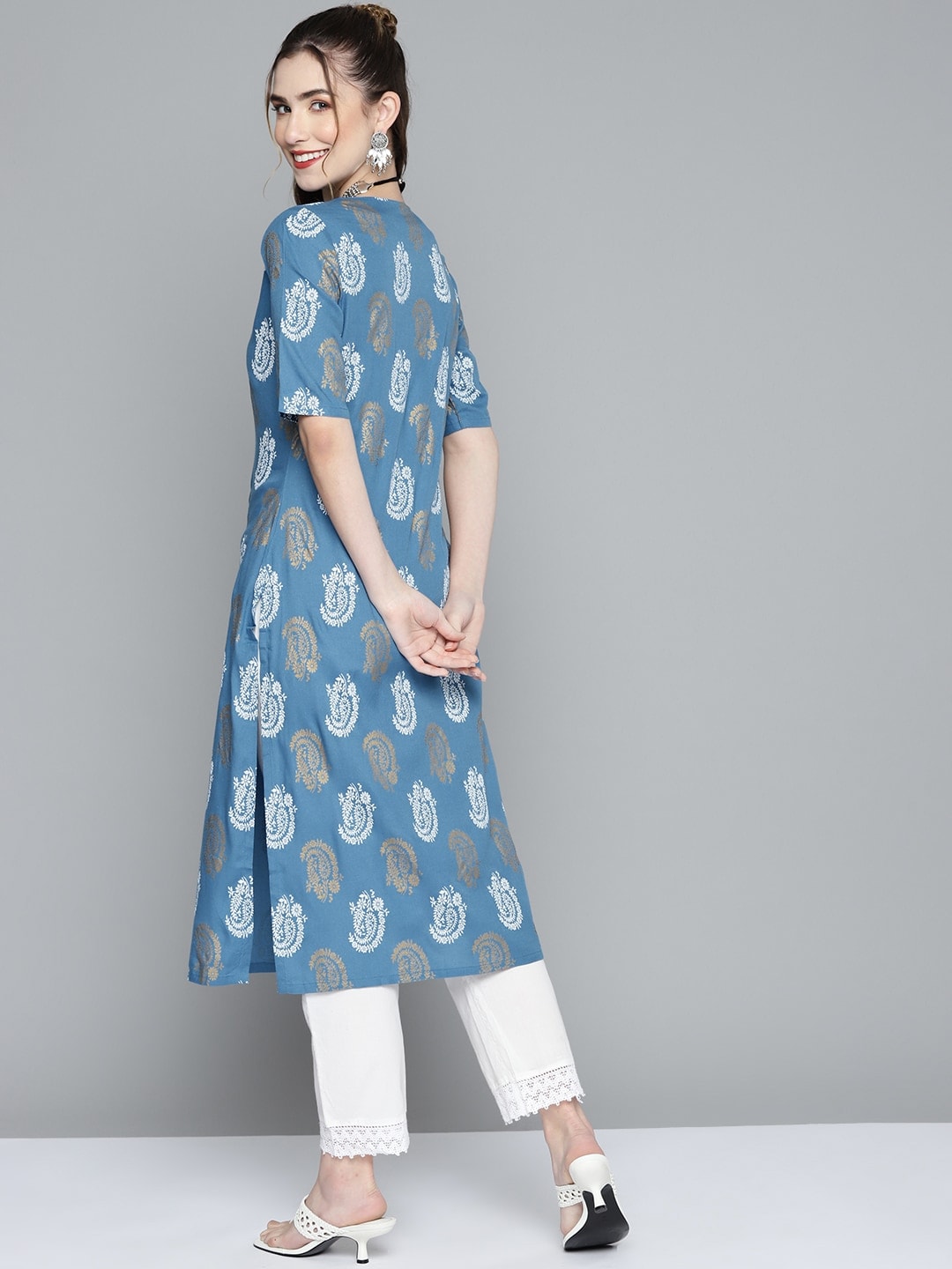 HERE&NOW Women Blue & Golden Paisley Printed Straight Kurta - Distacart