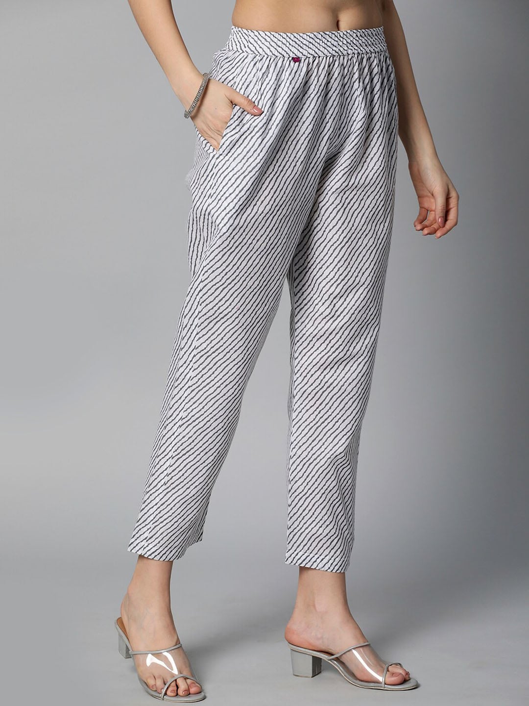 Kalini Ethnic Motifs Printed Kurta with Trousers - Distacart