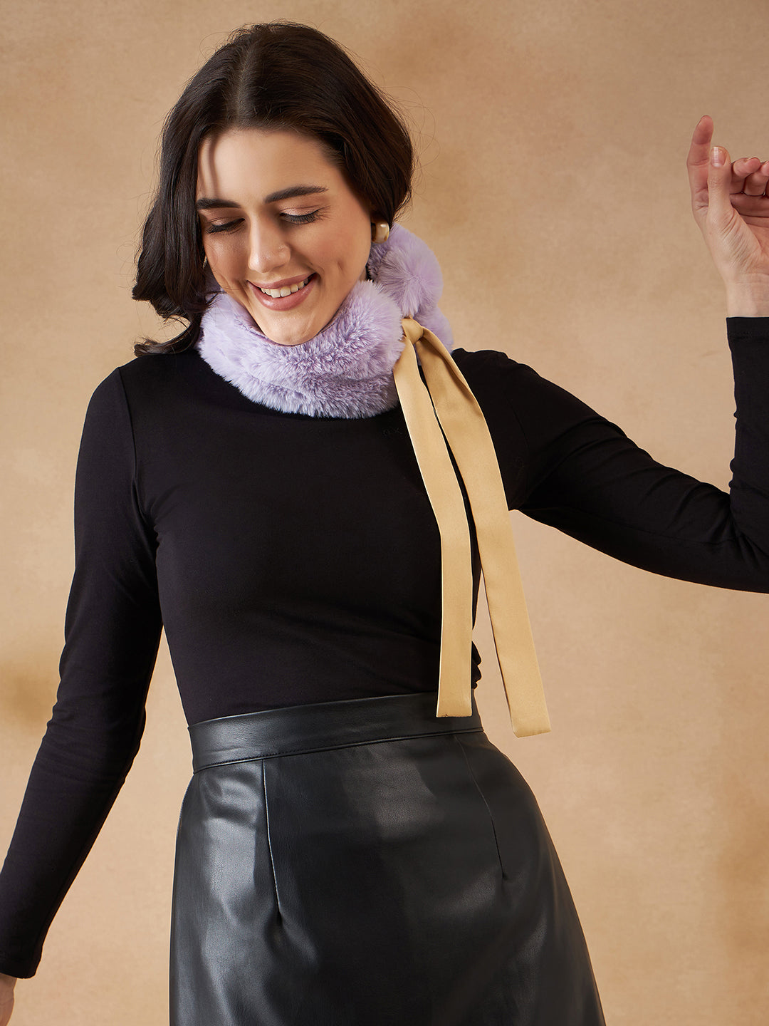 InWeave Women's Light Mauve Fur Neckpiece - Distacart