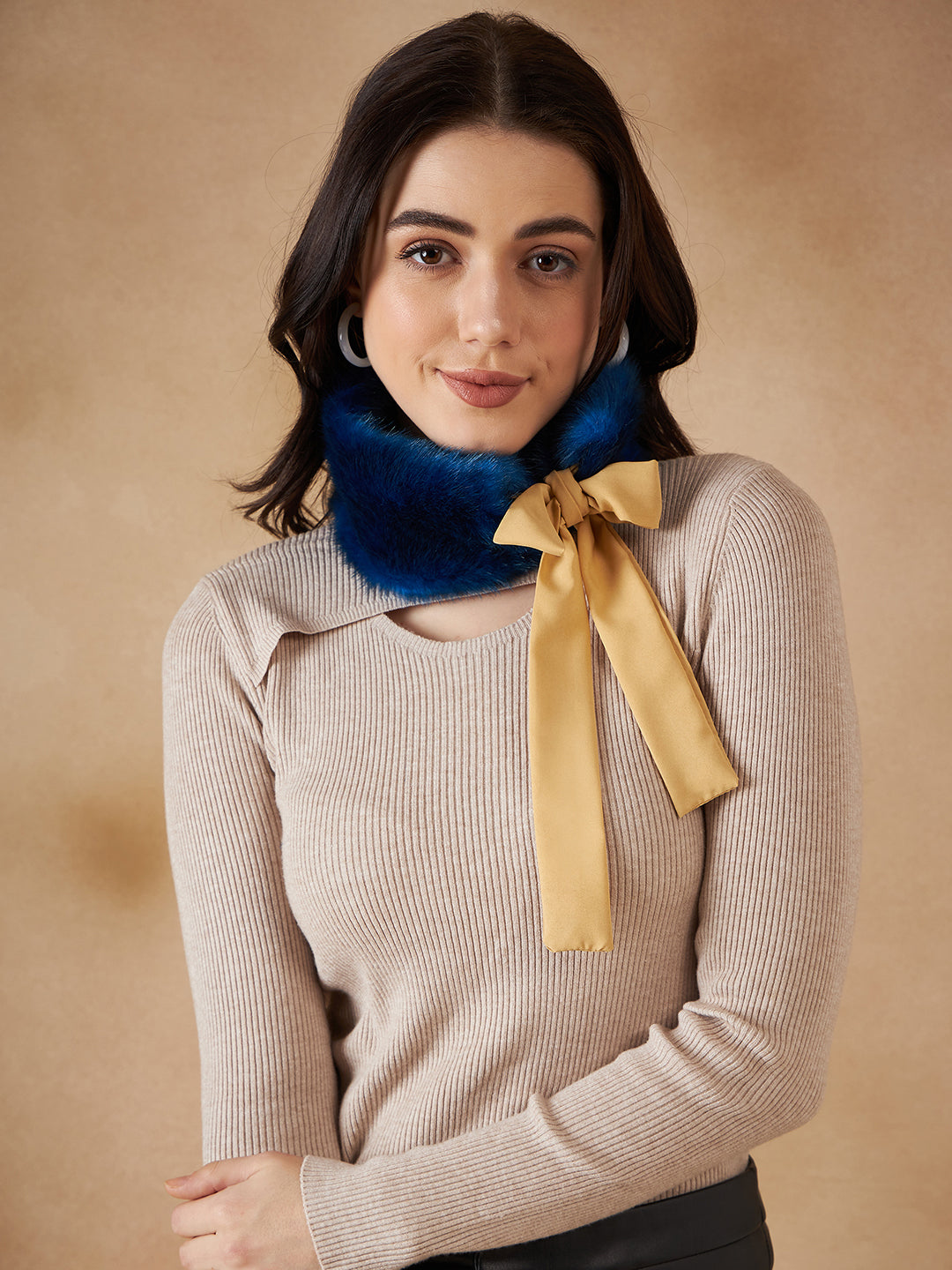 InWeave Women's Royal Blue Fur Neckpiece - Distacart