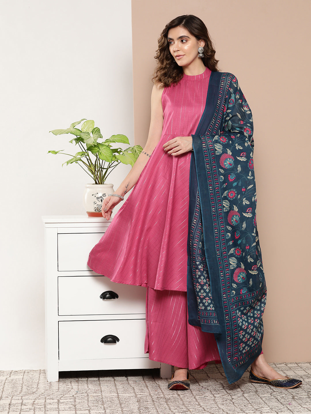 InWeave Women's Fuchsia Lurex Boho Kurta Set With Blue Printed Cotton Dupatta - Distacart