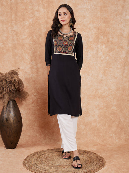 InWeave Women's Black Printed Neck Patch Work Straight Kurta - Distacart
