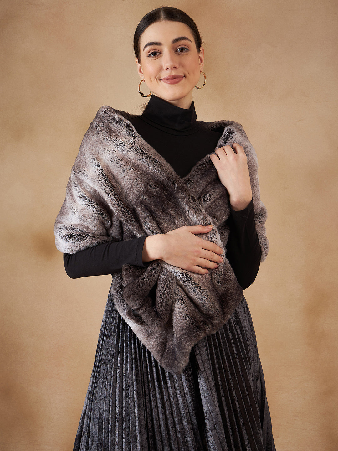 InWeave Women's Dark Grey Duble Shade Long Faux Fur Cape - Distacart