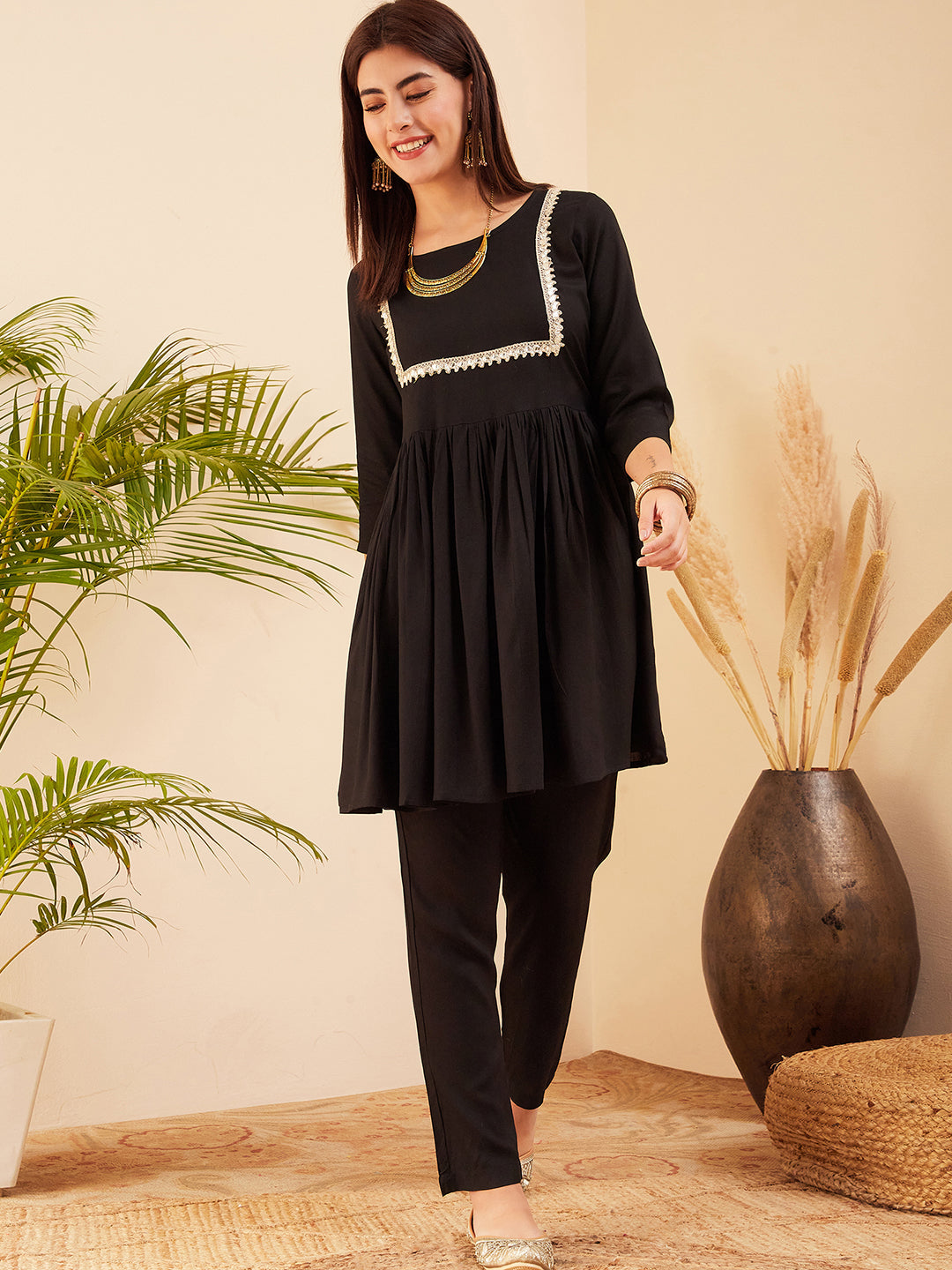 InWeave Women's Black Round Neck Square Gota Work Kurta Pant Set - Distacart