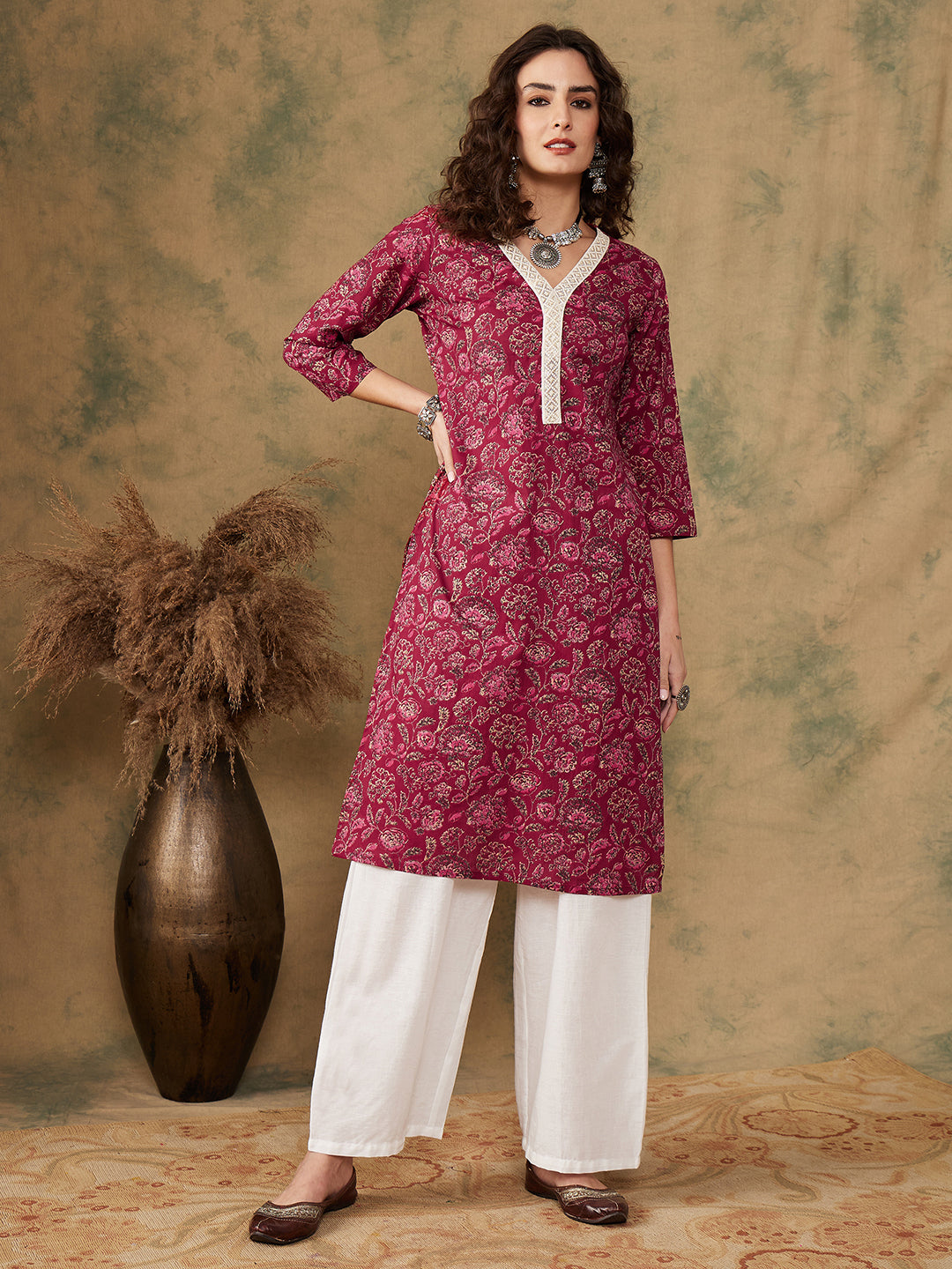 InWeave Women's Burgundy Maroon Print V Neck Lace Work Straight Kurta - Distacart