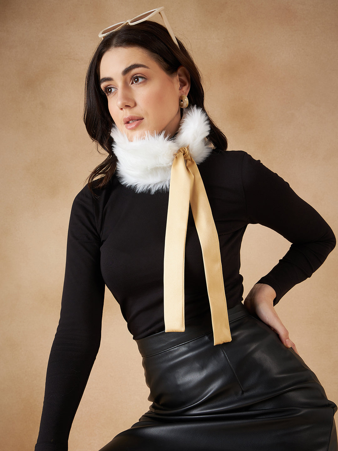 InWeave Women's Pure White Fur Neckpiece - Distacart