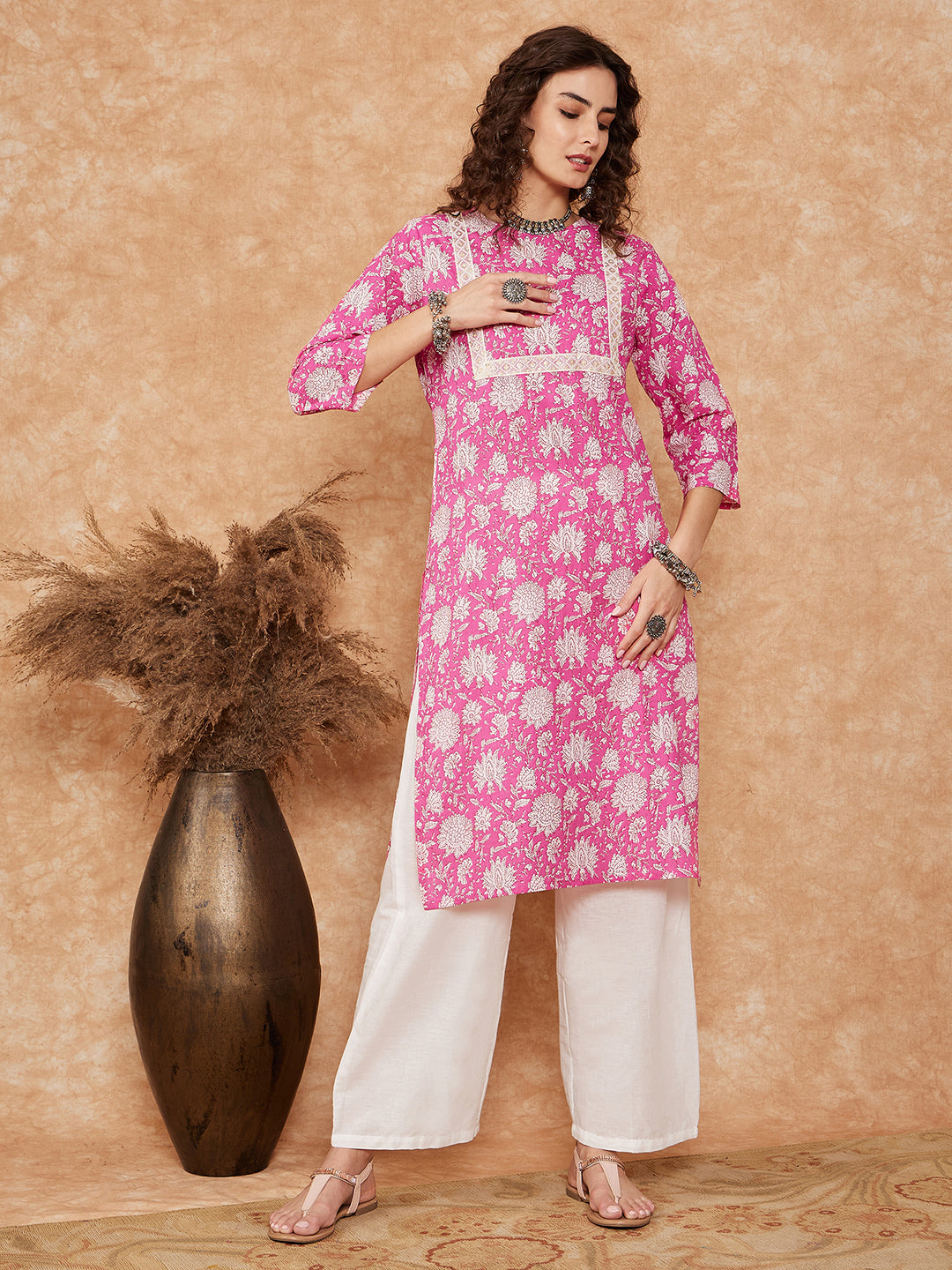 InWeave Women's Pink White Floral Square Lace Work Straight Kurta - Distacart