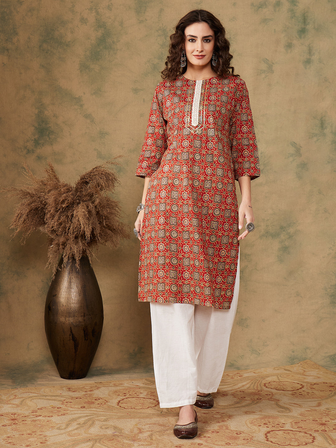 InWeave Women's Maroon Ethnic Print Lace Gota Work Straight Kurta - Distacart