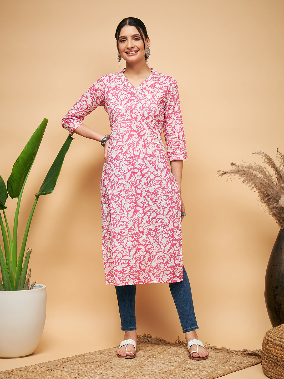 InWeave Women's Pink Foil White Print Angrakha Stright Kurta - Distacart