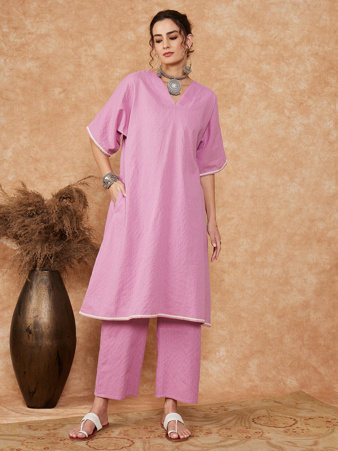 InWeave Women's Mauve Kantha Lace Wrok Kimono Sleeve Kurta Set - Distacart