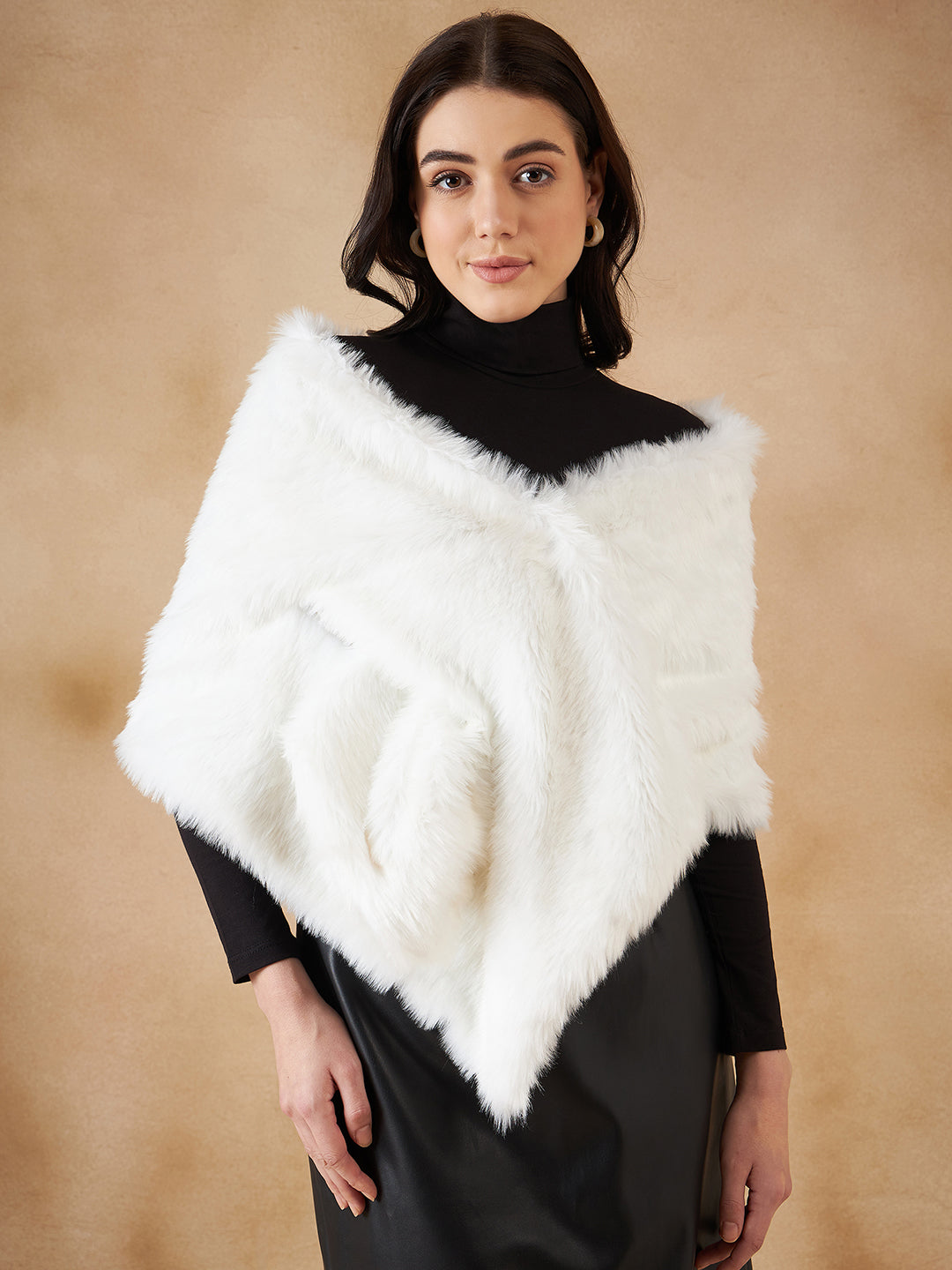 InWeave Women's Pure White Faux Fur Cape - Distacart