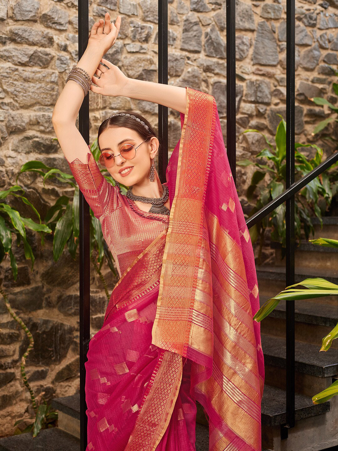 Kalini Geometric Woven Design Zari Detail Saree - Distacart