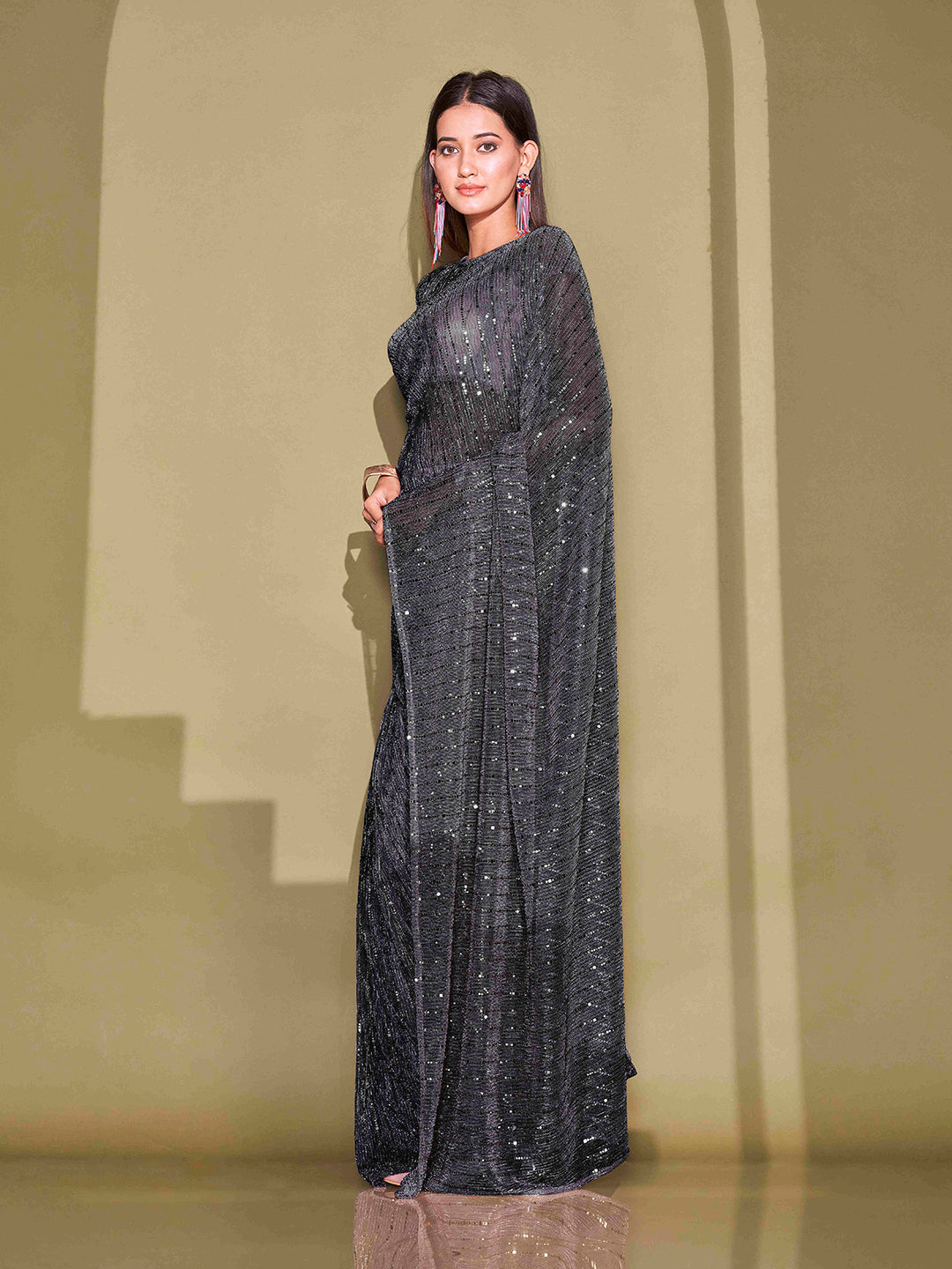 Tikhi Imli Sequinned Embellished Saree - Distacart