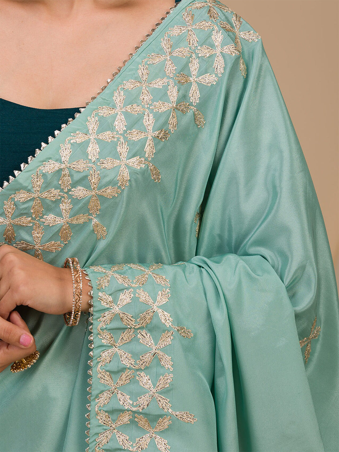 Koskii Embroidered Border Saree - Distacart