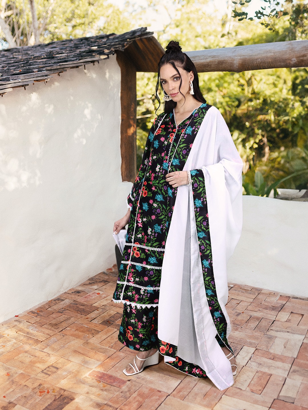 Sangria Women V-Neck Floral Printed Regular Kurta with Palazzos & With Dupatta - Distacart