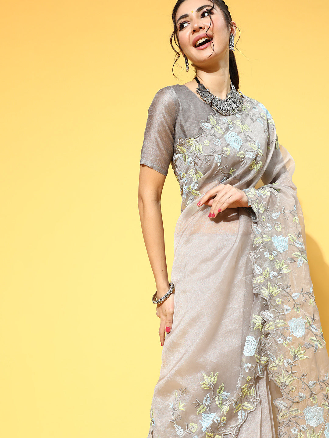 Saree Mall Solid Saree For Girls - Distacart