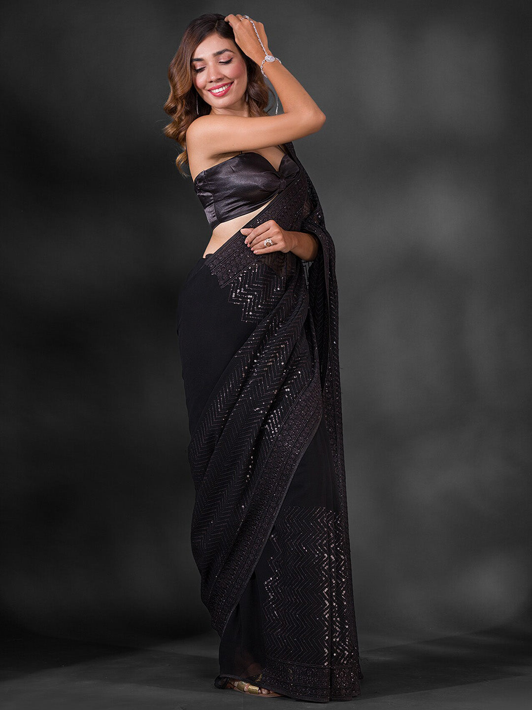 Koskii Embellished Sequinned Saree - Distacart
