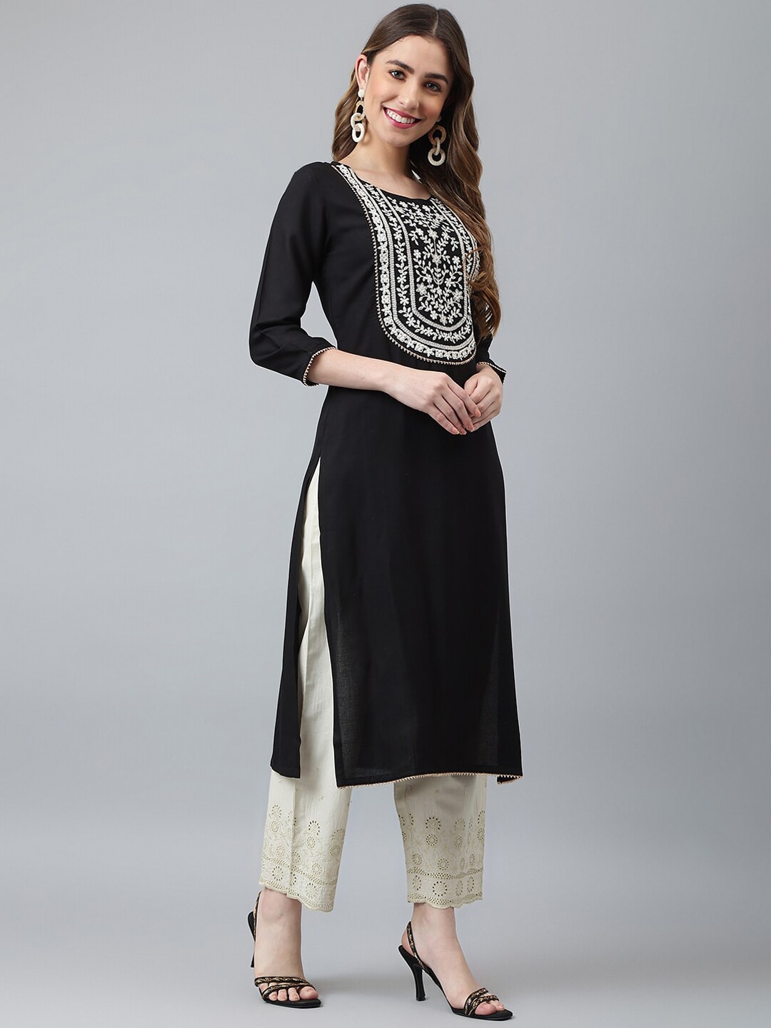 Khushal K Women Black & White Floral Yoke Design Kurta - Distacart