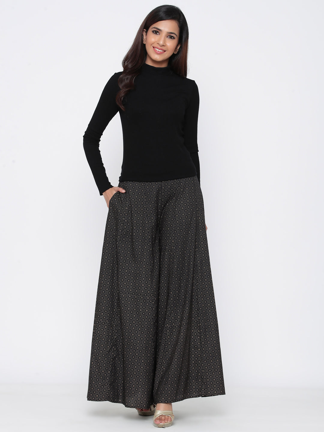 Juniper Women Black Rayon Printed Flared Palazzo - Distacart