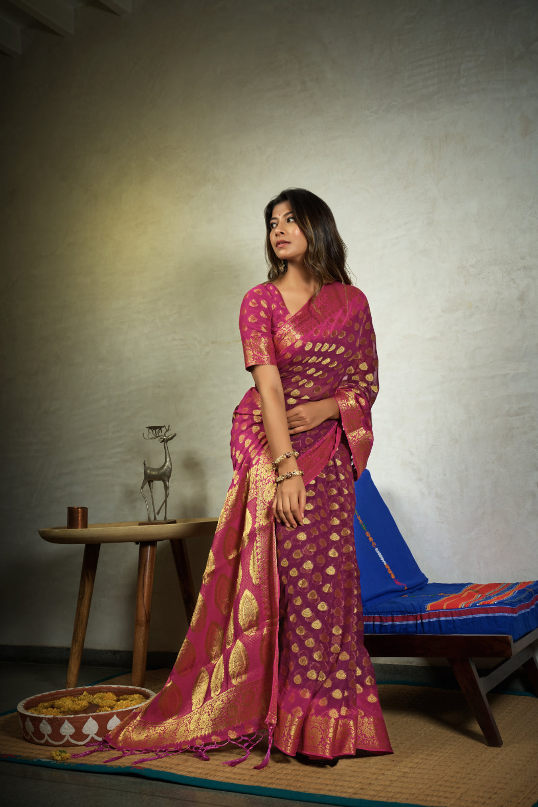 Vardha Magenta Pink Golden Zari Banarasi Chiffon Saree