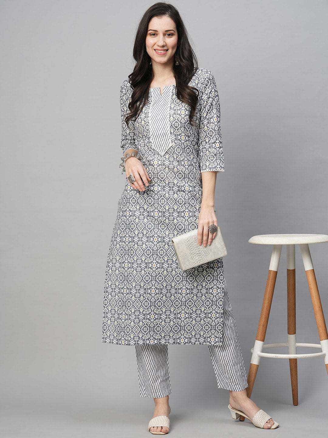 Kalini Ethnic Motifs Printed Kurta With Trousers - Distacart