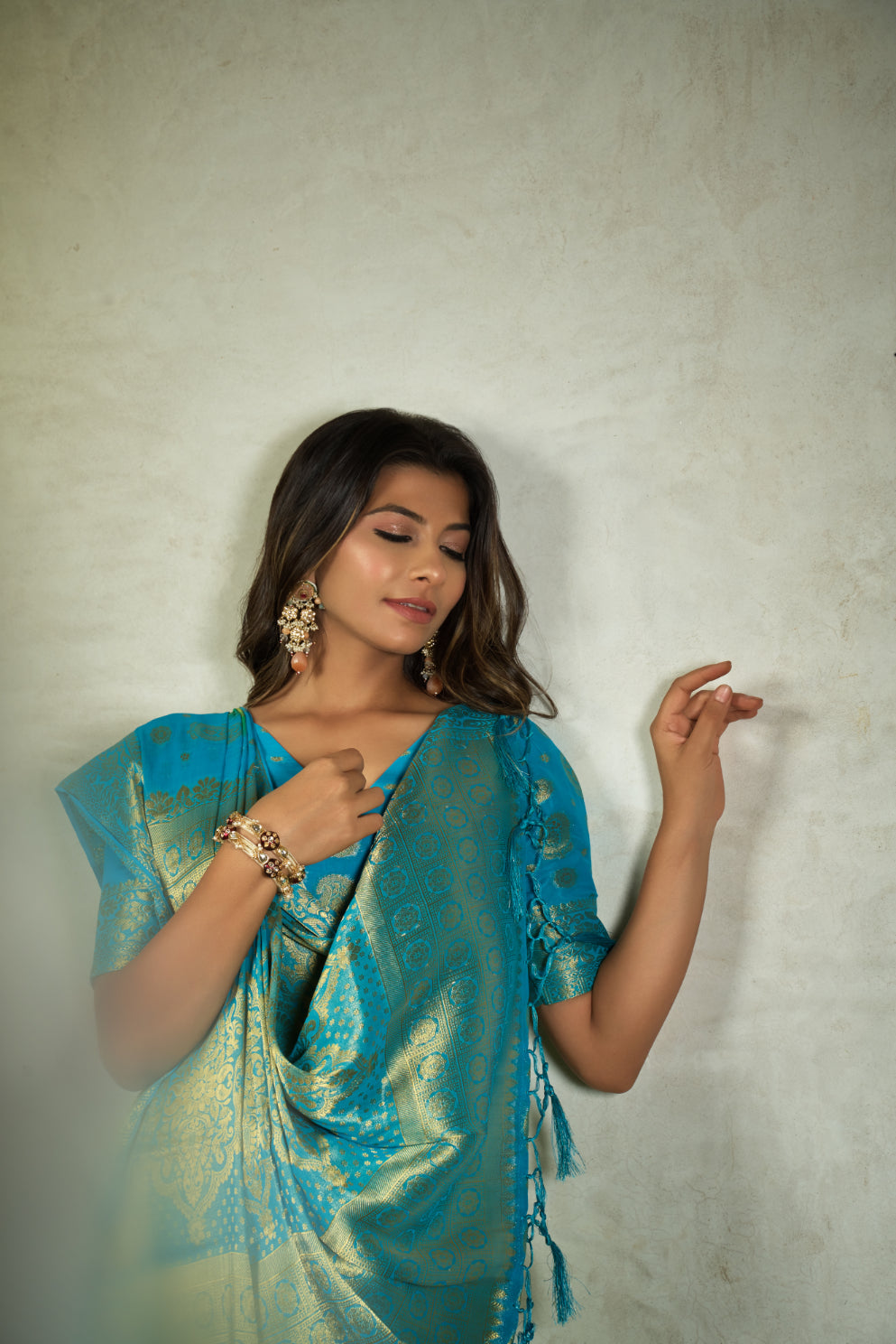 Vardha Lime Green Golden Zari Banarasi Chiffon Saree
