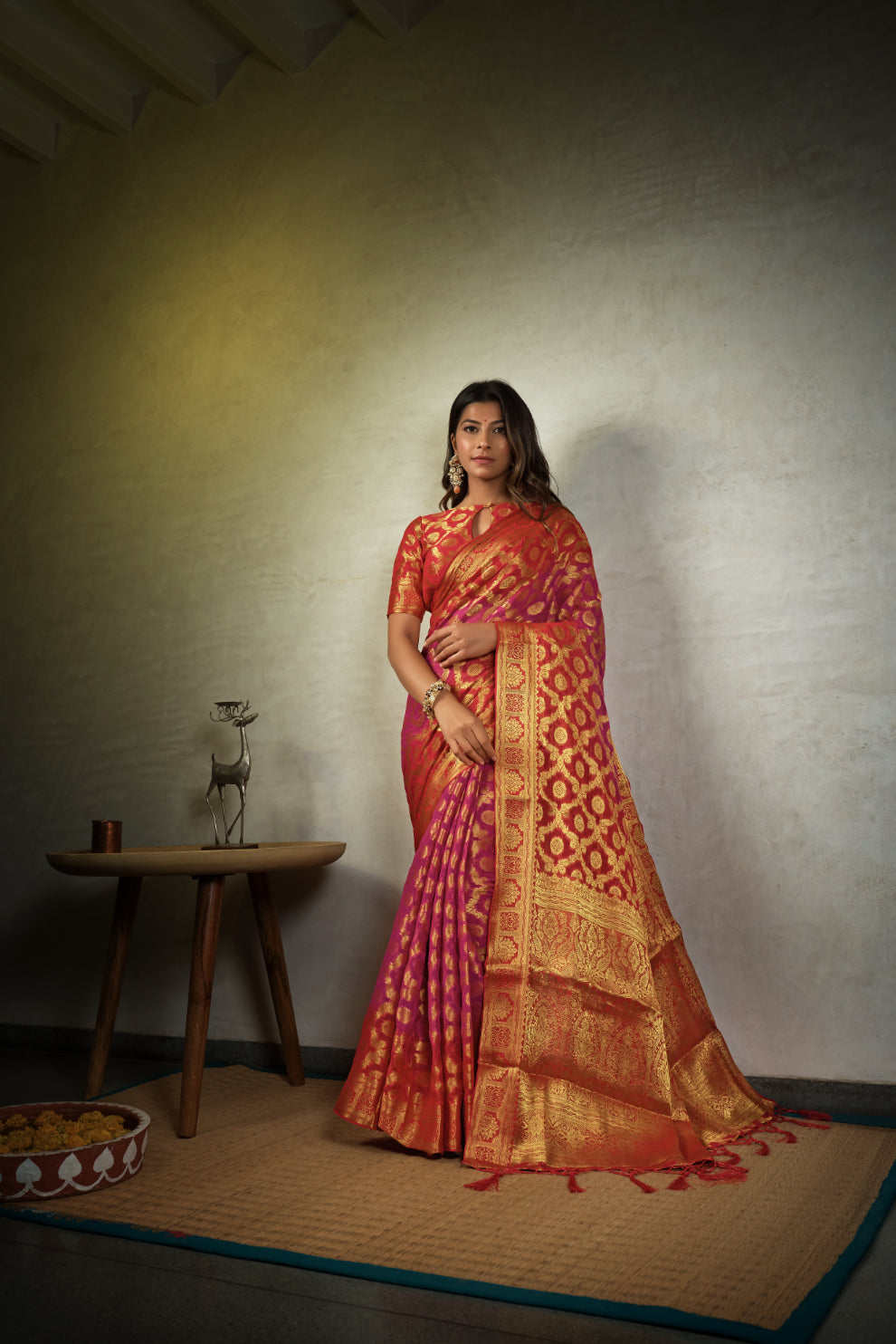 Vardha Magenta Pink Golden Zari Diamond Cross Checks Banarasi Chiffon Saree